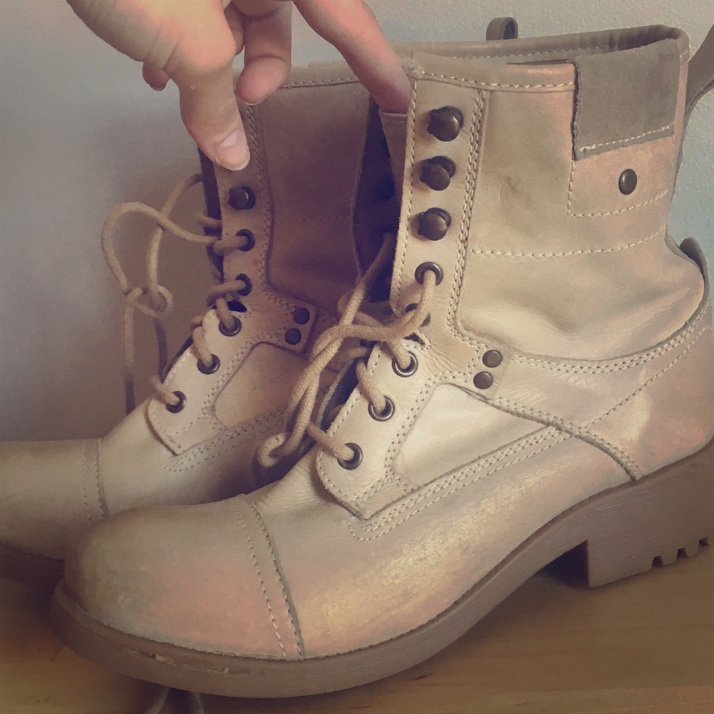 Steve Madden boots